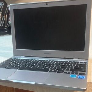 Samsung Silver Laptop